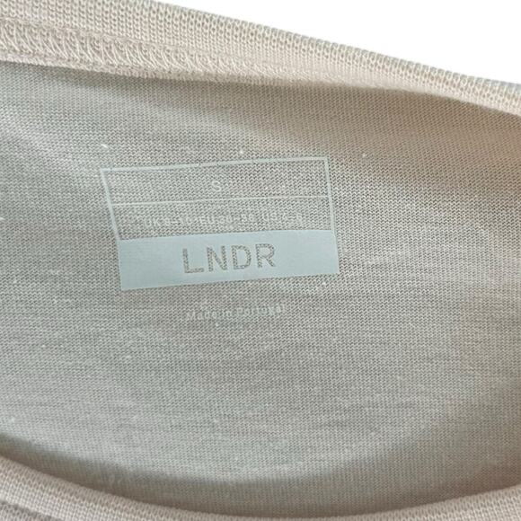 LNDR Fresh As Air Unisex Tee T-Shirt Size Small NWT Shell Cream Embroidered Top - Picture 7 of 7